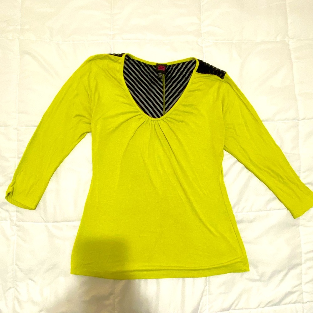 2b bebe Neon yellow/green and black top.